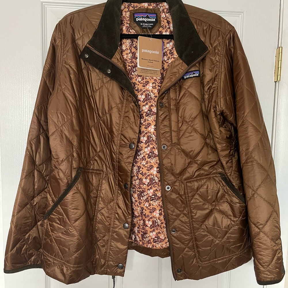 NWT Patagonia Womens Back Pressure Jacket